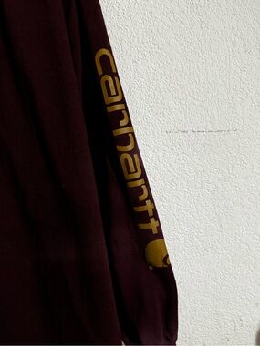 Carhartt Loose Fit Long Sleeve Tee in Burgundy with White Print